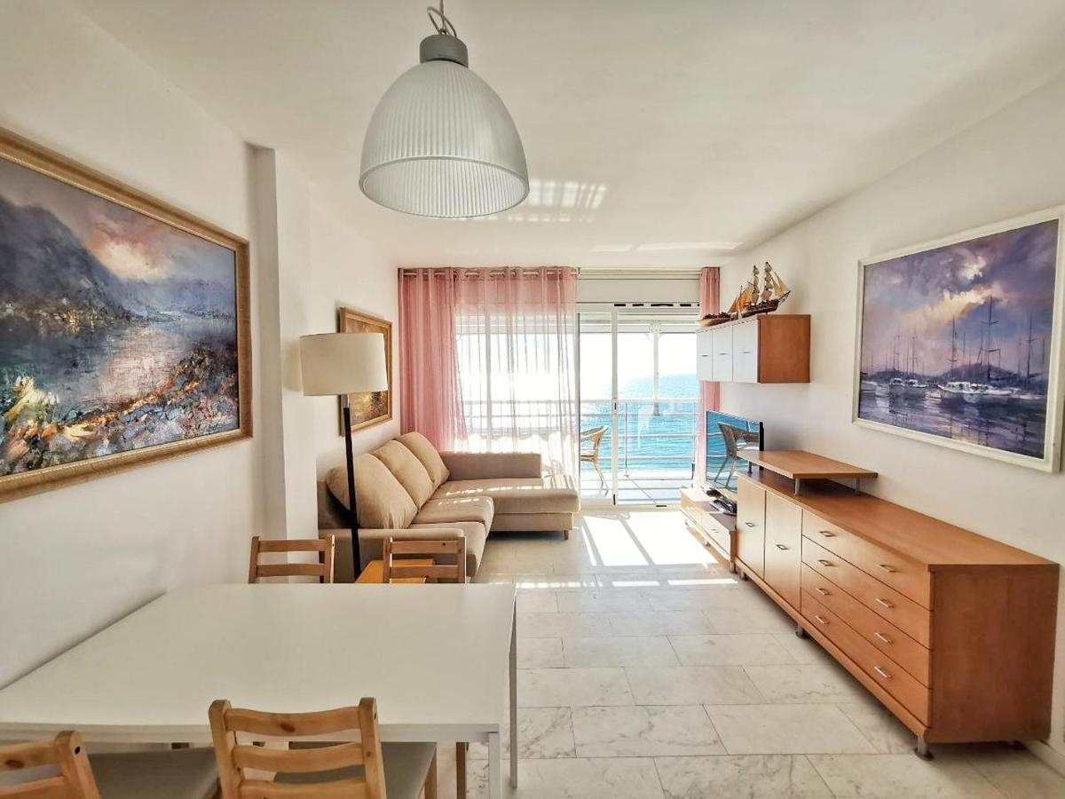 Seafront Apartment In 布拉内斯 外观 照片