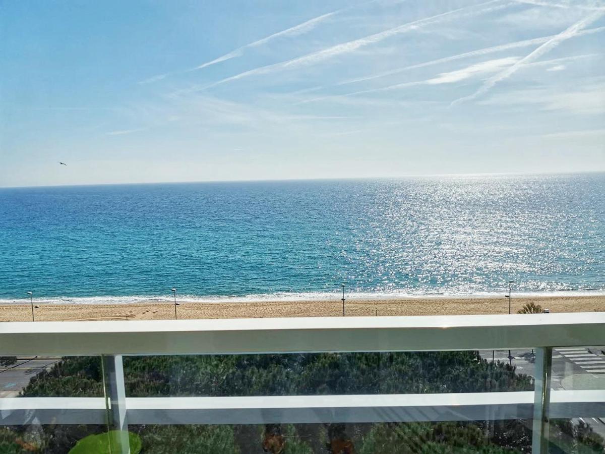 Seafront Apartment In 布拉内斯 外观 照片